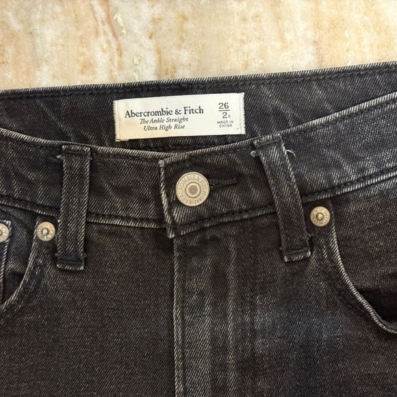 Women’s ABERCROMBIE & FITCH The Ankle Straight Ultra High Rise black jeans-Sz 2R - Picture 6 of 11